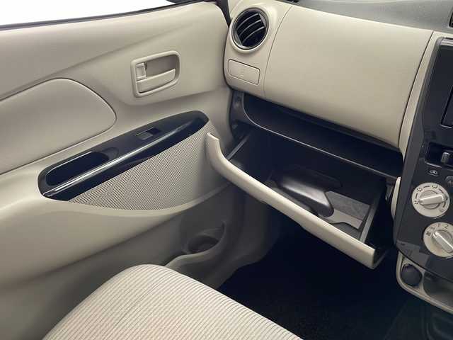 日産 デイズ J 宮崎県 2019(平31)年 5.2万km アッシュブラウンM 社外ナビ(CN-E320D)/CD/AM/FM/Bluetooth/衝突軽減ブレーキ/横滑り防止装置/電動格納ミラー/リモコンキー/ドライブレコーダー/フロアマット/ドアバイザー/バックカメラ