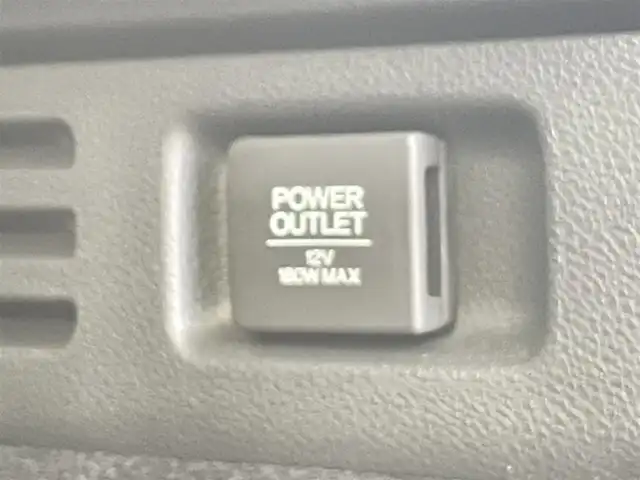 ホンダ ヴェゼル ハイブリッド Z ホンダセンシング 千葉県 2017(平29)年 2.7万km ルナシルバーM 禁煙車/ホンダセンシング/・衝突軽減ブレーキ/・歩行者事故低減ステアリング/・アダプティブ・クルーズ・コントロール/・車線維持支援システム/・路外逸脱抑制機能/・誤発進抑制機能/・先行車発進お知らせ機能/・標識認識機能/純正7インチナビ/CD/Bluetooth/フルセグ/バックカメラ/レーダークルーズコントロール/LEDオートライト/ハーフレザーシート/シートヒーター/純正17インチアルミホイール/ルーフレール/プッシュスタート/スマートキー