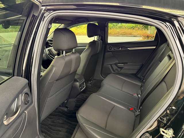 ホンダ シビック ハッチバック ホンダセンシング 兵庫県 2020(令2)年 4万km クリスタルブラックパール 後期モデル/6MT/純正ナビ/フルセグTV/ETC2.0/バックカメラ/ハーフレザーシート/ホンダセンシング/両前席パワーシート＆シートヒーター/純正18インチAW/ステアリングリモコン/LEDヘッドライト/Aライト/前後ドラレコ