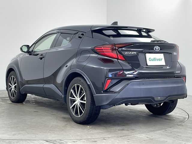 トヨタ Ｃ－ＨＲ G 兵庫県 2020(令2)年 9.8万km ブラックマイカ 純正ナビ/フルセグ/Bluetooth/スマートキー/ETC/クルコン/全方位カメラ/ハーフレザー/シートヒーター/レーンアシスト/オートLED/コーナーセンサー/衝突軽減/純正フロアマット/スタッドレスタイヤ