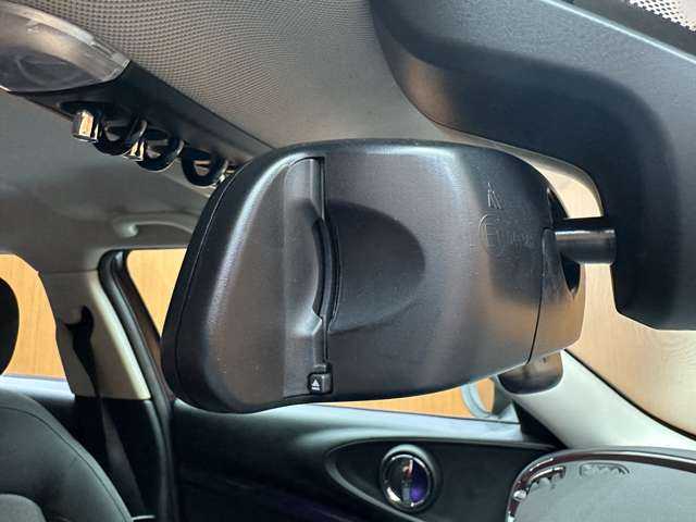 ＭＩＮＩ ミニ クラブマン クーパーD 千葉県 2016(平28)年 3.2万km ピュアバーガンディー ペッパーＰＫＧ　/ＡＣＣ　/ナビ　/Ｂｌｕｅｔｏｏｔｈ接続　/Ｂカメラ　/ＬＥＤヘッドライト　/エキサイトメントＰＫＧ　/ストレージコンパートメントＰＫＧ　/コンフォートアクセス　/衝突軽減Ｂ　/ＰＤＣ　/ミラー型ＥＴＣ