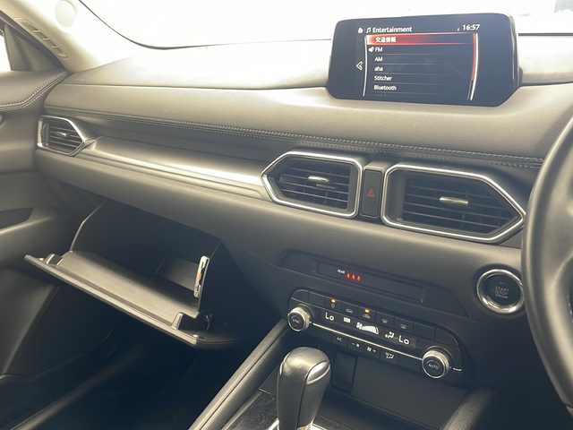 マツダ ＣＸ－５ XD 沖縄県 2019(令1)年 8.5万km スノーフレイクホワイトパールマイカ 純正ナビ/(バックカメラ、サイドカメラ、ＥＴＣ、Ｂｌｕｅｔｏｏｔｈ、ＵＳＢ）/コーナーセンサー/ＬＥＤヘッドライト/レーダークルーズコントロール/スマートキー/プッシュスタート/スペアキー/衝突被害軽減ブレーキ/純正アルミホイール/オートライト/保証書/取扱説明書/スペアキー