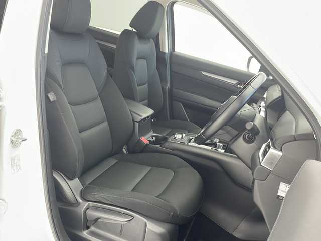 マツダ ＣＸ－５ XD 沖縄県 2019(令1)年 8.5万km スノーフレイクホワイトパールマイカ 純正ナビ/(バックカメラ、サイドカメラ、ＥＴＣ、Ｂｌｕｅｔｏｏｔｈ、ＵＳＢ）/コーナーセンサー/ＬＥＤヘッドライト/レーダークルーズコントロール/スマートキー/プッシュスタート/スペアキー/衝突被害軽減ブレーキ/純正アルミホイール/オートライト/保証書/取扱説明書/スペアキー