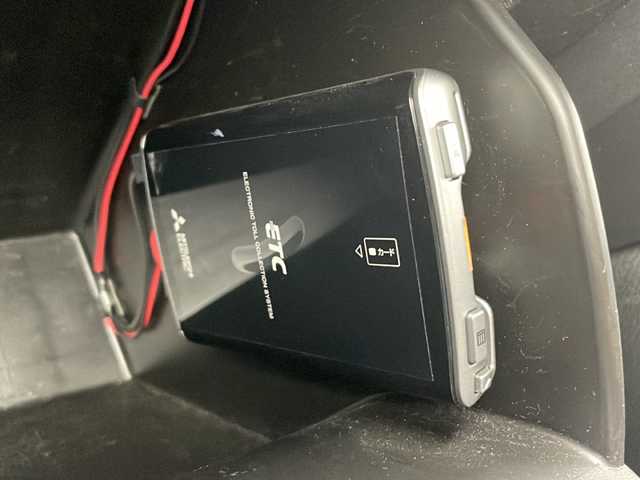 マツダ ＣＸ－５ XD 沖縄県 2019(令1)年 8.5万km スノーフレイクホワイトパールマイカ 純正ナビ/(バックカメラ、サイドカメラ、ＥＴＣ、Ｂｌｕｅｔｏｏｔｈ、ＵＳＢ）/コーナーセンサー/ＬＥＤヘッドライト/レーダークルーズコントロール/スマートキー/プッシュスタート/スペアキー/衝突被害軽減ブレーキ/純正アルミホイール/オートライト/保証書/取扱説明書/スペアキー