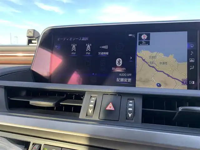 レクサス ＥＳ 300h 大分県 2019(平31)年 5.5万km ソニックチタニウム ・純正メモリーナビ/・フルセグ/・バックカメラ/・ETC2.0/・ステアリングスイッチ/・PCS/・ACC/・LDA/・AHB/・クリアランスソナー/・レザーシート/・純正アルミホイール