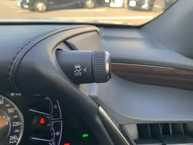 レクサス ＥＳ 300h 大分県 2019(平31)年 5.5万km ソニックチタニウム ・純正メモリーナビ/・フルセグ/・バックカメラ/・ETC2.0/・ステアリングスイッチ/・PCS/・ACC/・LDA/・AHB/・クリアランスソナー/・レザーシート/・純正アルミホイール