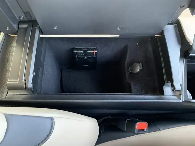 レクサス ＥＳ 300h 大分県 2019(平31)年 5.5万km ソニックチタニウム ・純正メモリーナビ/・フルセグ/・バックカメラ/・ETC2.0/・ステアリングスイッチ/・PCS/・ACC/・LDA/・AHB/・クリアランスソナー/・レザーシート/・純正アルミホイール