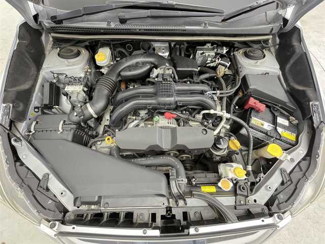 スバル インプレッサ スポーツ 2．0i－S 千葉県 2012(平24)年 11.8万km アイスシルバーメタリック 禁煙車/純正メモリナビ/・型番：CN-S300WD/・CD/DVD/USB/Bluetooth/フルセグTV/・ビルトインETC/革巻きステアリング/・ステアリングスイッチ/左右独立エアコン/ハーフレザーシート/・D席パワーシート/純正フロアマット/純正ドアバイザー/純正17インチAW/オートライト/・HIDヘッドライト/・フォグランプ/・ヘッドライトウォッシャー/・ヘッドライトイベライザー/アイドリングストップ/リモコンキー/・スペアキー/電動格納ウインカーミラー/積込みタイヤ　純正17インチAW/・サマータイヤ（205/50/R17）3mm