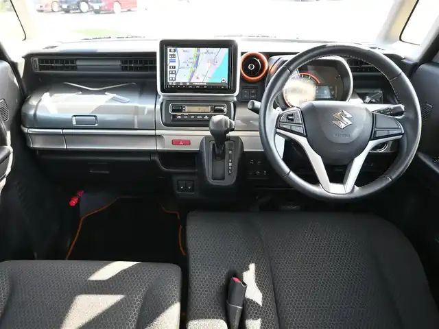 スズキ スペーシア ギア HYBRID XZ 千葉県 2019(令1)年 5.7万km フェニックスレッドパール/ガンメタリック2トーンルーフ スズキセーフティサポート/アイドリングストップ/両側パワースライドドア/前席シートヒーター/純正メモリーナビ/地デジTV/【DVD/CD再生機能　Bluetooth接続】/全方位モニター/ドライブレコーダー/革巻きステアリング/LEDヘッドライト/フォグライト/ウインカーミラー/リアコーナーセンサー/携帯リモコン