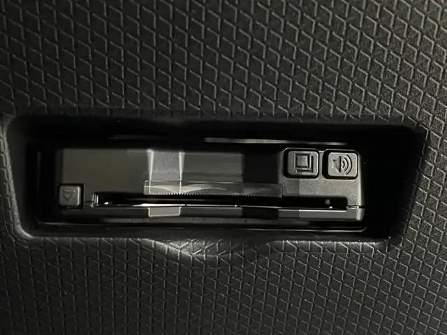 ダイハツ タント カスタム RS 埼玉県 2023(令5)年 0.8万km ブラックマイカメタリック 禁煙車　純正ナビ　両側電動スライドドア　全方位カメラ　シートヒーター　ＥＴＣ　ＬＥＤヘッドライト　ドライブレコーダー　ハーフレザーシート　フルセグＴＶ　CD/DVD　スマートアシスト　スマートキー　コーナーセンサー