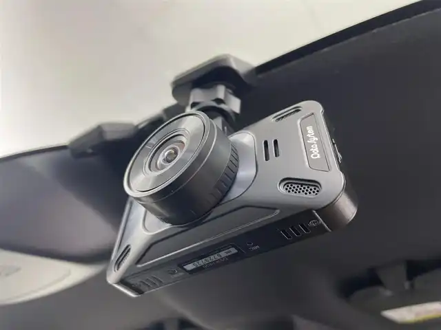 ダイハツ タント カスタム RS 埼玉県 2023(令5)年 0.8万km ブラックマイカメタリック 禁煙車　純正ナビ　両側電動スライドドア　全方位カメラ　シートヒーター　ＥＴＣ　ＬＥＤヘッドライト　ドライブレコーダー　ハーフレザーシート　フルセグＴＶ　CD/DVD　スマートアシスト　スマートキー　コーナーセンサー