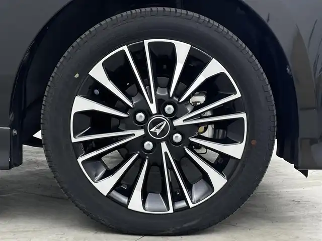 ダイハツ タント カスタム RS 埼玉県 2023(令5)年 0.8万km ブラックマイカメタリック 禁煙車　純正ナビ　両側電動スライドドア　全方位カメラ　シートヒーター　ＥＴＣ　ＬＥＤヘッドライト　ドライブレコーダー　ハーフレザーシート　フルセグＴＶ　CD/DVD　スマートアシスト　スマートキー　コーナーセンサー
