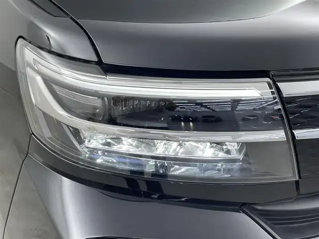 ダイハツ タント カスタム RS 埼玉県 2023(令5)年 0.8万km ブラックマイカメタリック 禁煙車　純正ナビ　両側電動スライドドア　全方位カメラ　シートヒーター　ＥＴＣ　ＬＥＤヘッドライト　ドライブレコーダー　ハーフレザーシート　フルセグＴＶ　CD/DVD　スマートアシスト　スマートキー　コーナーセンサー