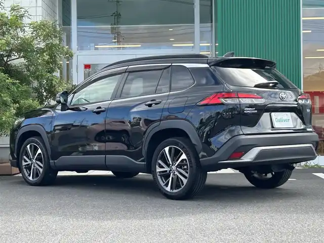 トヨタ カローラ クロス ハイブリッド Z 岡山県 2023(令5)年 3.8万km アティチュードブラックマイカ 純正9インチディスプレイオーディオ/AM、FM、Bluetooth、AppleCarplay/AndroidAuto、フルセグTV/パノラミックビューモニター/ビルトインETC/パワーバックドア/前後ドライブレコーダー　DC-DR652/前席シートヒーター/ハーフレザーシート/トヨタセーフティセンス/・プリクラッシュセーフティ/・オートマチックハイビーム/・ロードサインアシスト/・レーントレーシングアシスト/・レーダークルーズコントロール/・先行車発進告知機能/・ブラインドスポットモニター/・パーキングサポートブレーキ/ブレーキホールド/電動パーキングブレーキ