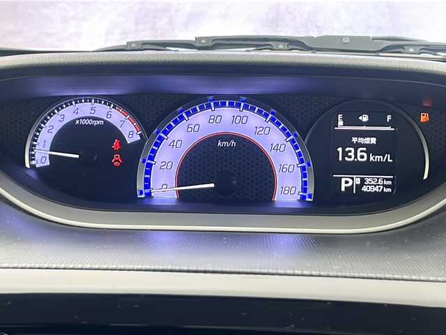 スズキ ソリオ バンディット HV MV Dカメラ ブレーキS 大阪府 2018(平30)年 4.1万km ピュアホワイトP 純正ナビ/・フルセグTV/・Bluetooth/・SDサーバー/・USB接続/両側パワースライドドア/デュアルカメラブレーキサポート/前席シートヒーター/クルーズコントロール/スマートキー/スペアキー/LEDヘッドライト/オートライト/W＋サイドエアバック/ビルトインETC