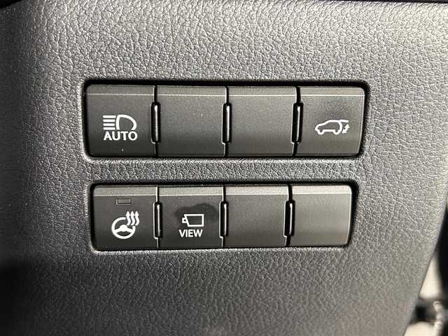 レクサス ＮＸ 300 Fスポーツ 佐賀県 2020(令2)年 6.2万km ブラック 衝突軽減ブレーキ/レーンキープアシスト/ロードサインアシスト/純正10.3インチナビ/CD/DVD/フルセグTV/MSV/Bluetooth/バックカメラ /パワーバックドア /ETC2.0/レーダークルーズコントロール/本革シート/前席シートヒーター/前席メモリーシート/シートベンチレーション/パドルシフト/本革ステアリング/ステアリングヒーター/ステアリングリモコン/オートライト/オートマチックハイビーム/LEDライト/フォグライト /純正18インチアルミホイール/純正フロアマット/横滑り防止装置/スマートキー/スペアキー