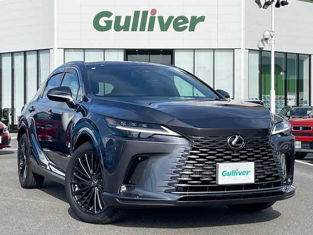 レクサス ＲＸ 450h+ バージョンL 長崎県 2024(令6)年 1.4万km ソニッククロム ワンオーナー/純正メーカーナビ/地デジ/BT/USB/Miracast/HDMI/パノラミックビューカメラ/MOP:パノラマサンルーフ/MOP:マークレビンソンプレミアムサウンド/MOP:輻射ヒーター/MOP:ルーフレール/MOP:寒冷地仕様/レクサスチームメイト/ブラウンハーフレザーシート/前席パワーシート/D席メモリーシート/全席シートヒーター/エアーシート/デジタルインナーミラー/ブラインドスポットモニター/カラーヘッドアップディスプレイ/パーキングアシスト/ステアリングヒーター/ハンズフリーパワーバックドア/3眼LEDヘッドライト/ビルトインETC2.0/純正21インチAW/充電ケーブル
