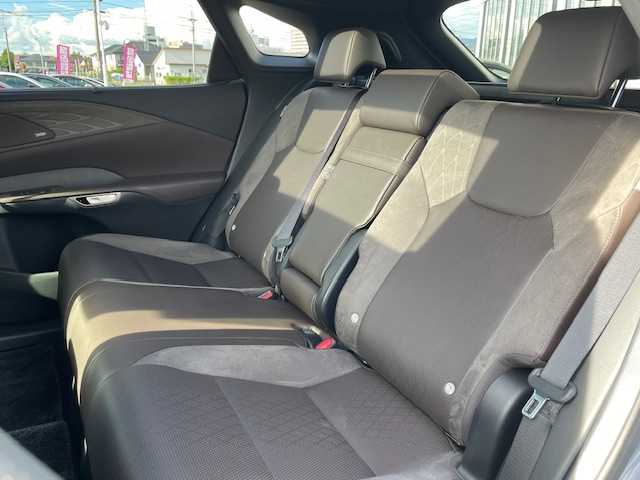 レクサス ＲＸ 450h+ バージョンL 長崎県 2024(令6)年 1.4万km ソニッククロム ワンオーナー/純正メーカーナビ/地デジ/BT/USB/Miracast/HDMI/パノラミックビューカメラ/MOP:パノラマサンルーフ/MOP:マークレビンソンプレミアムサウンド/MOP:輻射ヒーター/MOP:ルーフレール/MOP:寒冷地仕様/レクサスチームメイト/ブラウンハーフレザーシート/前席パワーシート/D席メモリーシート/全席シートヒーター/エアーシート/デジタルインナーミラー/ブラインドスポットモニター/カラーヘッドアップディスプレイ/パーキングアシスト/ステアリングヒーター/ハンズフリーパワーバックドア/3眼LEDヘッドライト/ビルトインETC2.0/純正21インチAW/充電ケーブル