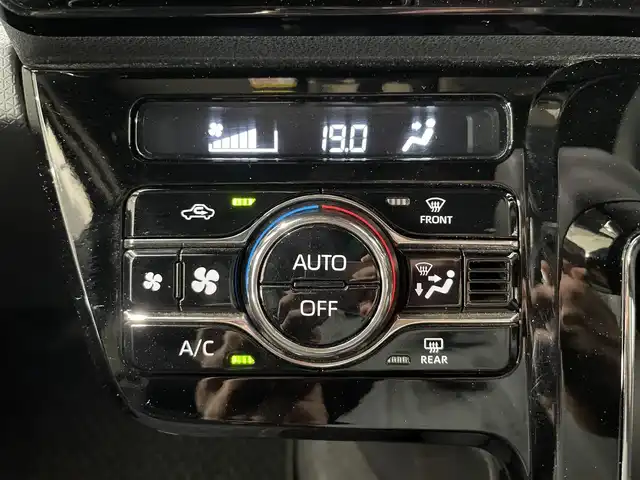 ダイハツ タント カスタム X スタイルセレクション 鹿児島県 2022(令4)年 4.1万km ブラックマイカメタリック/レーザーブルークリスタルシャイン 2トーン 純正ナビ/フルセグＴＶ/バックカメラ/衝突軽減ブレーキ/両側パワースライドドア/アイドリングストップ/純正アルミホイール/横滑り防止装置/オートライト/オートマチックハイビーム/ＬＥＤヘッドライト
