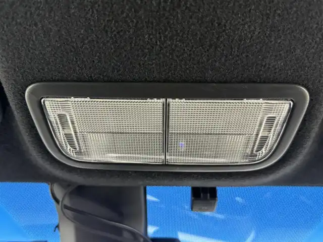 ホンダ フィット ハイブリット Sパッケージ 愛知県 2013(平25)年 5.5万km パール 純正ナビ/バックカメラ/衝突軽減ブレーキ/クルーズコントロール/純正16インチアルミホイール/ワンセグTV/ドライブレコーダー/Bluetooth/CD/DVD再生/スマートキー/プッシュスタート/電動格納ミラー/ＥＴＣ