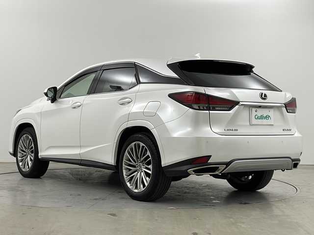 レクサス ＲＸ 300 道央・札幌 2021(令3)年 4.1万km ソニッククォーツ ・４WD　/・Lexus Safety System+/・プリクラッシュセーフティ/・レーントレーシングアシスト/・レーンチェンジアシスト/・レーダークルーズコントロール/・ブラインドスポットモニター/・純正12.3インチディスプレイナビ/・CD.Bluetooth接続.フルセグTV/・バックカメラ/・LEDヘッドライト/オートハイビーム/・レザーシート/D.N席パワーシート/・D.N席エアシート/シートヒーター/・パワーバックドア/・ビルトインETC/・ステアリングヒーター/パドルシフト/・クリアランスソナー/・スタッドレスタイヤアルミ付積込