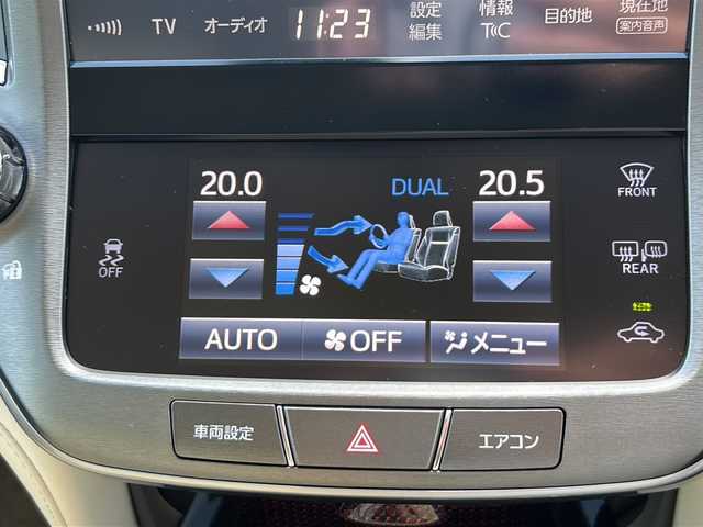 トヨタ クラウン ロイヤル ロイヤルサルーン 石川県 2016(平28)年 5.4万km ホワイトパールクリスタルシャイン SDナビ/Bluetooth/フルセグTV/バックカメラ/ETC/ドライブレコーダー/スマートキー/パワーシート/クルーズコントロール/スマートキー/LEDヘッドライト/ダブル＋サイド＋カーテンエアバック