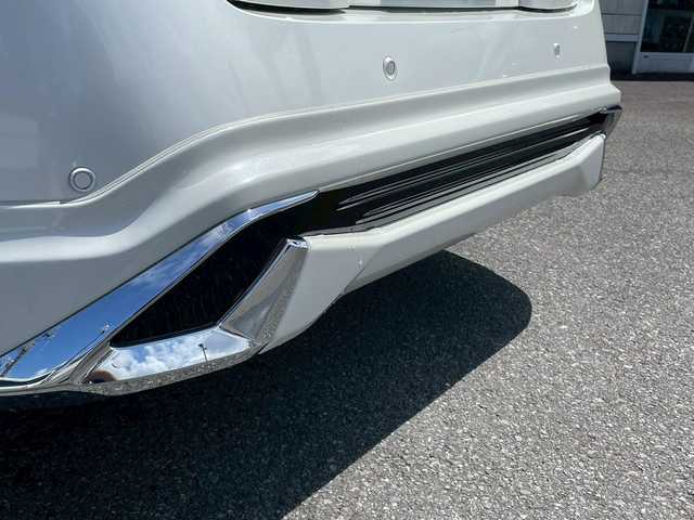 トヨタ プリウス A プレミアム　ツーリングセレ 宮崎県 2016(平28)年 3.3万km パール モデリスタエアロ（フロント・サイド・リア）　/アルパイン７インチナビ　/ＥＴＣ　/ドラレコ　/アドバンスパーク　/クルコン　/オートハイビーム　/前席シートヒーター　/バックカメラ　/ドアバイザー　/コーナーポール/ヘッドアップディスプレイ