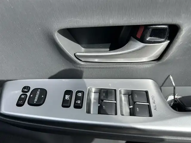 トヨタ プリウス α S Lセレクション 宮崎県 2014(平26)年 9.9万km ブラック /ナビ(VIE-X088EX)//TV/CD/DVD/Bluetooth//ETC//バックカメラ//社外フロアマット//社外アルミホイール//ドアバイザー//ステアリングスイッチ//電格ウィンカーミラー//取扱説明書//スペアキー×１