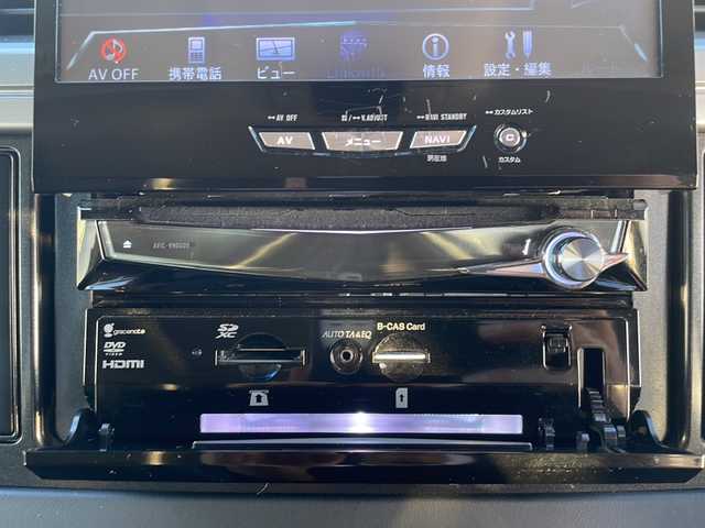 トヨタ ランドクルーザー プラド TX 島根県 2014(平26)年 6.5万km ホワイトパールクリスタルシャイン 社外7インチメモリナビゲーション(AVIC-VH0009)/フルセグ BT SD CD DVD/サンルーフ/ヒッチメンバー/ルーフレール/バックカメラ/ヘッドライトウォッシャー/革巻きステアリングウッドコンビ/LEDヘッドライト/AUTOライト/フォグライト/ETC/革調シートカバー/社外17インチアルミホイール