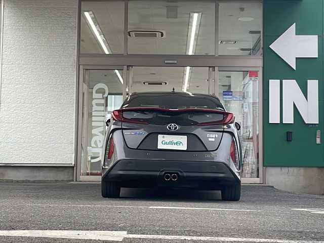 トヨタ プリウス ＰＨＶ A 愛知県 2017(平29)年 6万km グレーメタリック 禁煙車/JBLスピーカー/ブラインドスポットモニター/純正メーカーナビ/フルセグ/バックカメラ/ドライブレコーダー/純正ETC/TRDプッシュスタート/パーキングアシスト/自動駐車/前後コーナーセンサー/クリアランスソナー/Bluetooth/アダプティプクルーズコントロール/レーンキープアシスト/プリクラッシュセ-フティ/ハンドルヒーター/シートヒーター（D/N席）/オートライト/オートハイビーム/LEDヘッドライト/純正フロアマット/スペアキー/スタットドレスタイヤAW付き4本有り/充電ケーブル積み込み/取扱説明書/保証書