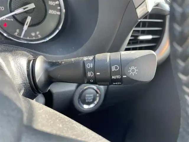 トヨタ ハイラックス Z 福岡県 2021(令3)年 6.7万km スーパーホワイトⅡ 盗難防止装置/横滑り防止装置/パーキングアシスト/レーンキープアシスト/バックカメラ/前後ドラレコ/ACC/社外８インチナビ/フルセグTV/Bluetooth/USB/ipod/2/0ETC/純正フロアマット/純正AW/4WD/MTモード付AT/寒冷地仕様/前後コーナーセンサー/センターデフロック/ダウンヒルアシストコントロール/LEDライト/デフロスターボタン/１２Vソケット2個/走行モード切替