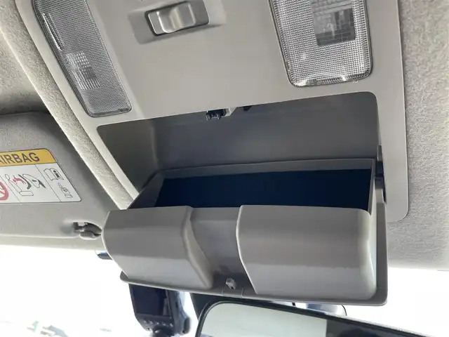 トヨタ ハイラックス Z 福岡県 2021(令3)年 6.7万km スーパーホワイトⅡ 盗難防止装置/横滑り防止装置/パーキングアシスト/レーンキープアシスト/バックカメラ/前後ドラレコ/ACC/社外８インチナビ/フルセグTV/Bluetooth/USB/ipod/2/0ETC/純正フロアマット/純正AW/4WD/MTモード付AT/寒冷地仕様/前後コーナーセンサー/センターデフロック/ダウンヒルアシストコントロール/LEDライト/デフロスターボタン/１２Vソケット2個/走行モード切替