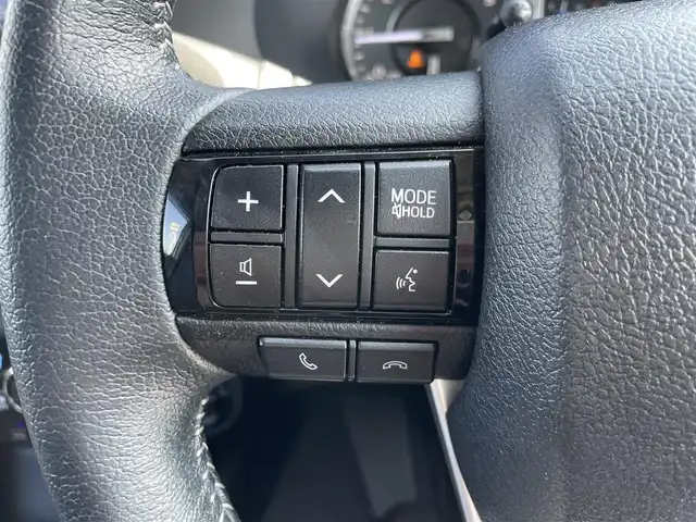 トヨタ ハイラックス Z 福岡県 2021(令3)年 6.7万km スーパーホワイトⅡ 盗難防止装置/横滑り防止装置/パーキングアシスト/レーンキープアシスト/バックカメラ/前後ドラレコ/ACC/社外８インチナビ/フルセグTV/Bluetooth/USB/ipod/2/0ETC/純正フロアマット/純正AW/4WD/MTモード付AT/寒冷地仕様/前後コーナーセンサー/センターデフロック/ダウンヒルアシストコントロール/LEDライト/デフロスターボタン/１２Vソケット2個/走行モード切替