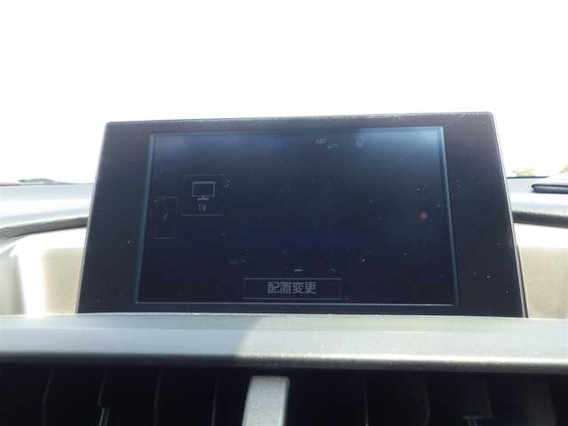 レクサス ＮＸ 300h バージョンL 千葉県 2015(平27)年 6.3万km ブラック 225/60R18/Lexus Safety System+/・プリクラッシュセーフティ/・レーンディパーチャーアラート/・オートハイビーム/・レーダークルーズコントロール/ヘッドアップディスプレイ/ブラックレザーシート/前席パワーシート/リア電動リクライニングシート/純正SDナビ/地デジTV/【DVD/CD再生機能　Bluetooth接続】/バックカメラ/リバース連動ドアミラー（左/右）/マークレビンソン/ドライブレコーダー（ZDR-045）/革巻きステアリング/ステアリングヒーター/ステアリングスイッチ/ETC（DSRC）/3眼LEDヘッドライト/フォグライト/ウインカーミラー/クリアランスソナー/純正18インチアルミホイル/サイド/カーテンエアバッグ/スマートキー