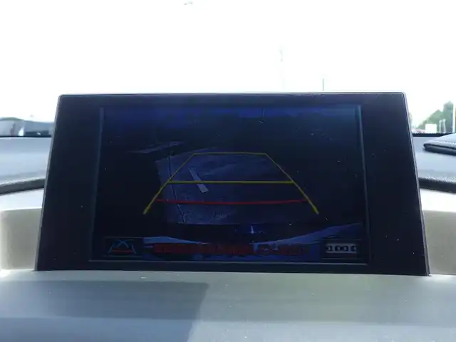 レクサス ＮＸ 300h バージョンL 千葉県 2015(平27)年 6.3万km ブラック 225/60R18/Lexus Safety System+/・プリクラッシュセーフティ/・レーンディパーチャーアラート/・オートハイビーム/・レーダークルーズコントロール/ヘッドアップディスプレイ/ブラックレザーシート/前席パワーシート/リア電動リクライニングシート/純正SDナビ/地デジTV/【DVD/CD再生機能　Bluetooth接続】/バックカメラ/リバース連動ドアミラー（左/右）/マークレビンソン/ドライブレコーダー（ZDR-045）/革巻きステアリング/ステアリングヒーター/ステアリングスイッチ/ETC（DSRC）/3眼LEDヘッドライト/フォグライト/ウインカーミラー/クリアランスソナー/純正18インチアルミホイル/サイド/カーテンエアバッグ/スマートキー