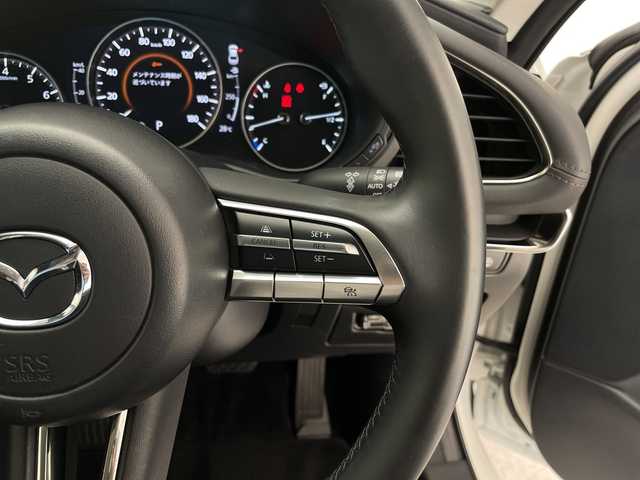 マツダ マツダ３セダン 15S ツーリング 愛知県 2020(令2)年 1.7万km スノーフレイクホワイトパールマイカ 純正10.25型ナビ SDカードなし/レーダークルーズコントロール/バックカメラ/ヘッドアップディスプレイ/コーナーセンサー/純正アルミホイール/ブラインドスポットモニター/LEDヘッドライト/オートマチックハイビーム/ドライブレコーダー/ETC/衝突軽減システム/フルセグ/CD DVD/Bluetooth/ステアリングスイッチ/スマートキー/プッシュスタート