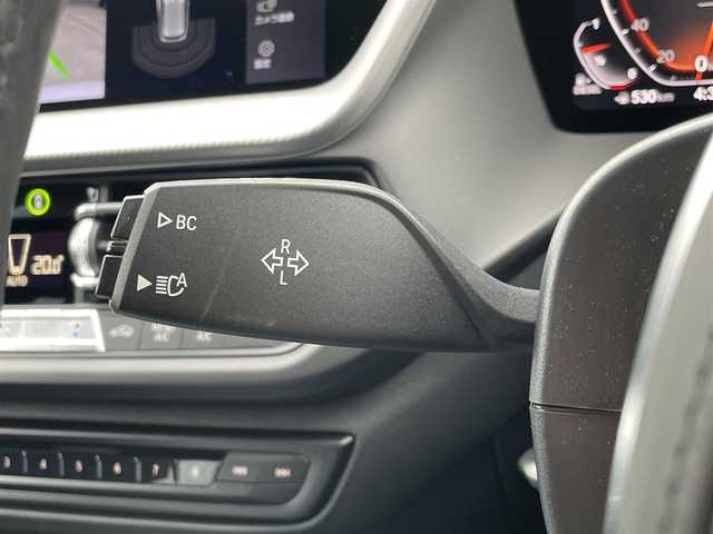 ＢＭＷ ＢＭＷ １１８ｄ Mスポーツ EDジョイ+ 東京都 2020(令2)年 3.1万km 白 ワンオーナー/ドライビングアシスト/パーキングアシスト/スマートキー/プッシュスタート/MFSW/本革ステアリング/アダプティブクルーズコントロール/オートライト/オートハイビーム/フォグライト/デジタルメーターパネル/コントロールディスプレイ/純正ナビ/AppleCarPlay/ETC/ハーフレザーシート/電動パワーシート/電動パワーゲート/純正Mシリーズ18インチアルミホイール/ワイヤレス充電/純正HEDヘッドライト/コーナセンサー