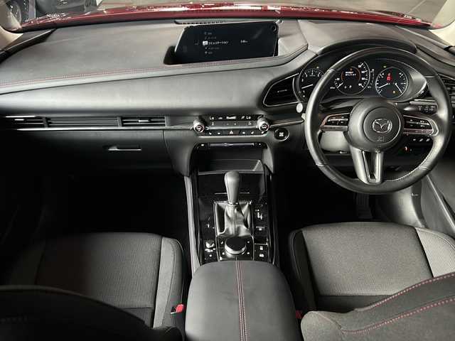 マツダ ＣＸ－３０ 20S ブラックトーンED 静岡県 2022(令4)年 2万km ソウルレッドクリスタルM 純正ナビ/・FM/AM/・Bluetooth/・USB/・スマートフォン連携/・CD/DVD/・メモリーオーディオ/・フルセグTV/・HDMI/主要装備/・３６０°ビュー・モニター/・ドライバー・モニタリング/・運転席１０Ｗａｙパワーシート/・ドライビングポジションメモリー機能/・運転席＆助手席シートヒーター/・ステアリングヒーター/・ＥＴＣ/・ドライブレコーダー/・電動パーキング/・スマートブレーキサポート/・ＢＳＭ/・コーナーセンサー/・アイドリングストップ/・レーンキープアシスト/・パワーバックドア