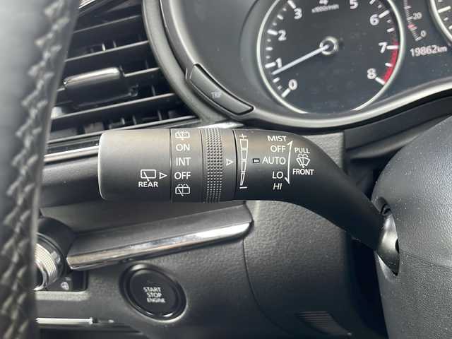 マツダ ＣＸ－３０ 20S ブラックトーンED 静岡県 2022(令4)年 2万km ソウルレッドクリスタルM 純正ナビ/・FM/AM/・Bluetooth/・USB/・スマートフォン連携/・CD/DVD/・メモリーオーディオ/・フルセグTV/・HDMI/主要装備/・３６０°ビュー・モニター/・ドライバー・モニタリング/・運転席１０Ｗａｙパワーシート/・ドライビングポジションメモリー機能/・運転席＆助手席シートヒーター/・ステアリングヒーター/・ＥＴＣ/・ドライブレコーダー/・電動パーキング/・スマートブレーキサポート/・ＢＳＭ/・コーナーセンサー/・アイドリングストップ/・レーンキープアシスト/・パワーバックドア