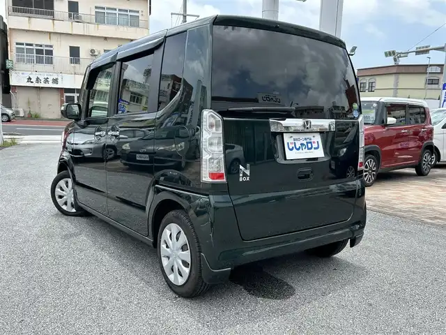 ホンダ Ｎ ＢＯＸ G Lパッケージ 沖縄県 2016(平28)年 4.2万km ブリティッシュグリーンP (株)IDOMが運営する【じしゃロンOO店】の自社ローン専用車両になりますこちらは現金またはオートローンご利用時の価格です。自社ローンご希望の方は別途その旨お申付け下さい/・プッシュスタート　/・純正ナビ　/・ＴＶ　/・Ｂｌｕｅｔｏｏｔｈ接続　/・バックカメラ　/・ＥＴＣ　/・ドライブレコーダー　/・両側パワースライドドア　/・純正フロアマット　/・アイドリングストップ　/・横滑り防止装置　