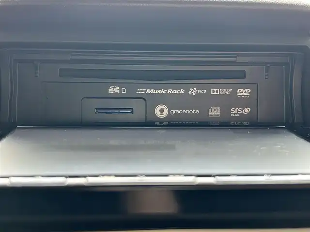 ホンダ Ｎ ＢＯＸ G Lパッケージ 沖縄県 2016(平28)年 4.2万km ブリティッシュグリーンP (株)IDOMが運営する【じしゃロンOO店】の自社ローン専用車両になりますこちらは現金またはオートローンご利用時の価格です。自社ローンご希望の方は別途その旨お申付け下さい/・プッシュスタート　/・純正ナビ　/・ＴＶ　/・Ｂｌｕｅｔｏｏｔｈ接続　/・バックカメラ　/・ＥＴＣ　/・ドライブレコーダー　/・両側パワースライドドア　/・純正フロアマット　/・アイドリングストップ　/・横滑り防止装置　