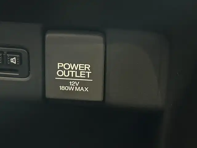 ホンダ Ｎ ＢＯＸ G Lパッケージ 沖縄県 2016(平28)年 4.2万km ブリティッシュグリーンP (株)IDOMが運営する【じしゃロンOO店】の自社ローン専用車両になりますこちらは現金またはオートローンご利用時の価格です。自社ローンご希望の方は別途その旨お申付け下さい/・プッシュスタート　/・純正ナビ　/・ＴＶ　/・Ｂｌｕｅｔｏｏｔｈ接続　/・バックカメラ　/・ＥＴＣ　/・ドライブレコーダー　/・両側パワースライドドア　/・純正フロアマット　/・アイドリングストップ　/・横滑り防止装置　