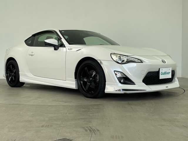 トヨタ ８６ GT 鹿児島県 2014(平26)年 7万km パール 純正ナビ/（CD/DVD/BT/フルセグTV）/バックカメラ/モデリスタフルエアロ/社外アルミホイール/社外マフラー/ドライブレコーダー/ETC