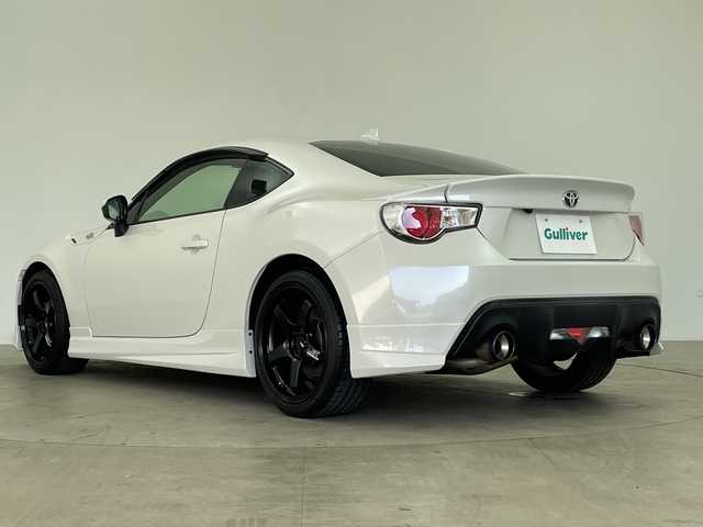 トヨタ ８６ GT 鹿児島県 2014(平26)年 7万km パール 純正ナビ/（CD/DVD/BT/フルセグTV）/バックカメラ/モデリスタフルエアロ/社外アルミホイール/社外マフラー/ドライブレコーダー/ETC