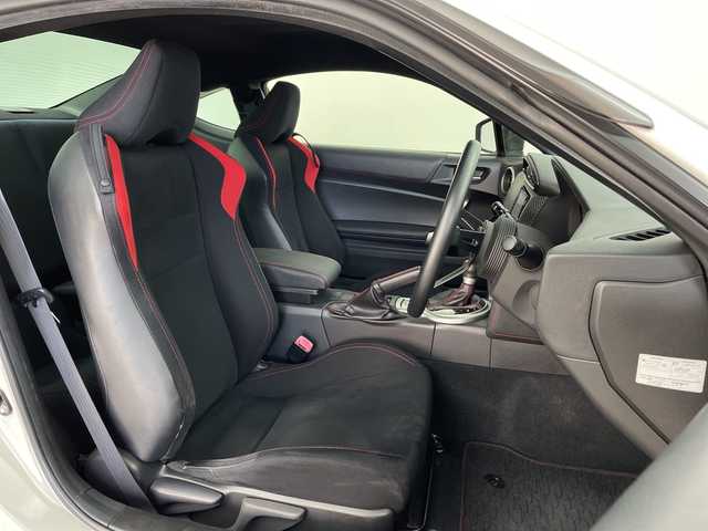 トヨタ ８６ GT 鹿児島県 2014(平26)年 7万km パール 純正ナビ/（CD/DVD/BT/フルセグTV）/バックカメラ/モデリスタフルエアロ/社外アルミホイール/社外マフラー/ドライブレコーダー/ETC