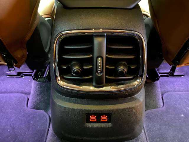 ＭＩＮＩ ＢＭＷ ミニ クロスオーバー クーパー D 千葉県 2021(令3)年 4.2万km セージグリーンメタリック ＡＣＣ　/純正ナビ　/バックカメラ　/パーキングアシスト　/シートヒーター　/シートカバー　/ＥＴＣ　/ＬＥＤヘッドライト　/オートライト　/電動リアゲート　/アイドリングストップ　/電動パーキングブレーキ