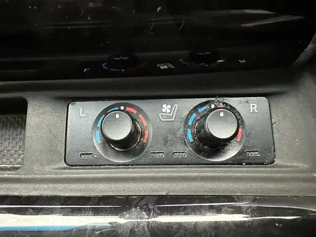 トヨタ ヴェルファイア Z Gエディション 兵庫県 2018(平30)年 8.7万km スパークリングブラックパールクリスタルシャイン 純正10.5型SDナビ/（CD、DVD、SD、BT、フルセグ）/バックカメラ/コーナーセンサー/両側パワースライドドア/純正12.1型後席モニター/パワーシート/シートヒーター/レザーシート/ベンチレーション/ステアリングヒーター/ビルトインETC/デジタルインナーミラー/ACC/PCS/LTA/PKSB/RSA/オートハイビーム/純正フロアマット/純正ドアバイザー/LEDヘッドライト/LEDフォグランプ/純正18インチAW