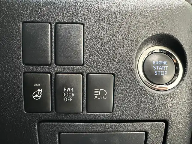 トヨタ ヴェルファイア Z Gエディション 兵庫県 2018(平30)年 8.7万km スパークリングブラックパールクリスタルシャイン 純正10.5型SDナビ/（CD、DVD、SD、BT、フルセグ）/バックカメラ/コーナーセンサー/両側パワースライドドア/純正12.1型後席モニター/パワーシート/シートヒーター/レザーシート/ベンチレーション/ステアリングヒーター/ビルトインETC/デジタルインナーミラー/ACC/PCS/LTA/PKSB/RSA/オートハイビーム/純正フロアマット/純正ドアバイザー/LEDヘッドライト/LEDフォグランプ/純正18インチAW