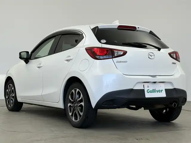 マツダ デミオ XD ブラックレザーリミテッド 愛知県 2016(平28)年 3.8万km パール 純正SDナビ/・フルセグTV/・Bluetooth/・FM/AM/・CD/DVD/・AUX/ヘッドアップディスプレイ/ブラインドスポットモニター/ドライブレコーダー/クルーズコントロール/LEDヘッドライト/リアパーキングセンサー/ハーフレザーシート/シートヒーター/車線逸脱警報システム/純正16インチアルミホイール/純正フロアマット/スマートキー