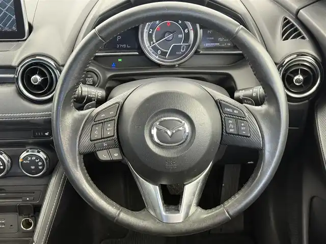 マツダ デミオ XD ブラックレザーリミテッド 愛知県 2016(平28)年 3.8万km パール 純正SDナビ/・フルセグTV/・Bluetooth/・FM/AM/・CD/DVD/・AUX/ヘッドアップディスプレイ/ブラインドスポットモニター/ドライブレコーダー/クルーズコントロール/LEDヘッドライト/リアパーキングセンサー/ハーフレザーシート/シートヒーター/車線逸脱警報システム/純正16インチアルミホイール/純正フロアマット/スマートキー